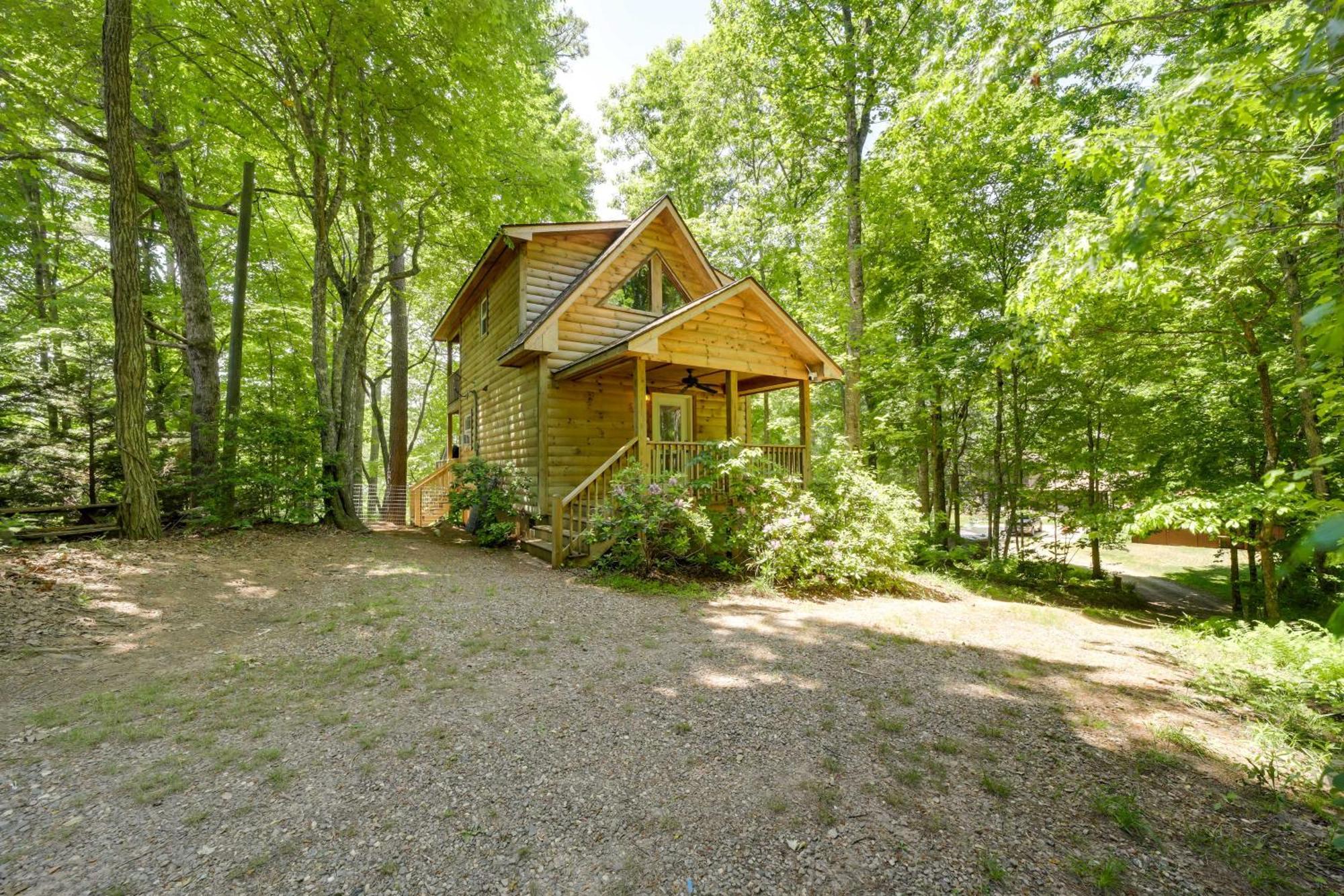 Cozy Whittier Cabin And Yard And Hot Tub, Pets Welcome Exterior foto